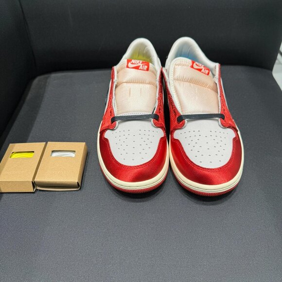 Jordan 1 Retro Low OG Trophy Room Rookie Card Away-FN0432-100-Men 10 - Picture 2 of 11